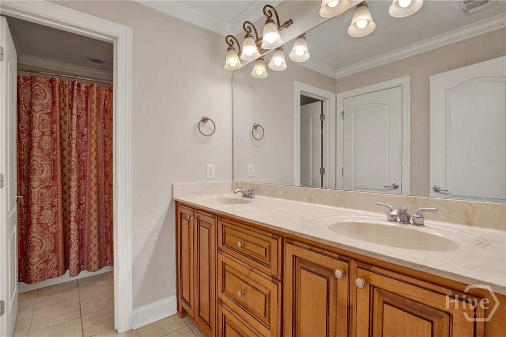 Image 31 of property listing at 195 Chastain Circle, Richmond Hill, GA 31324
