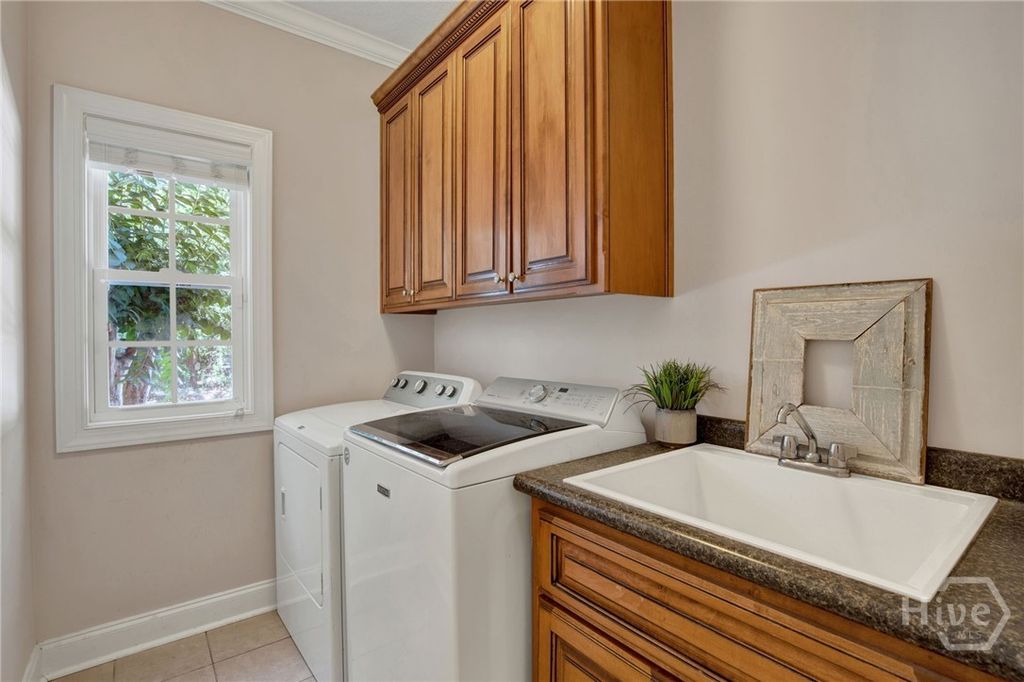 Image 34 of property listing at 195 Chastain Circle, Richmond Hill, GA 31324