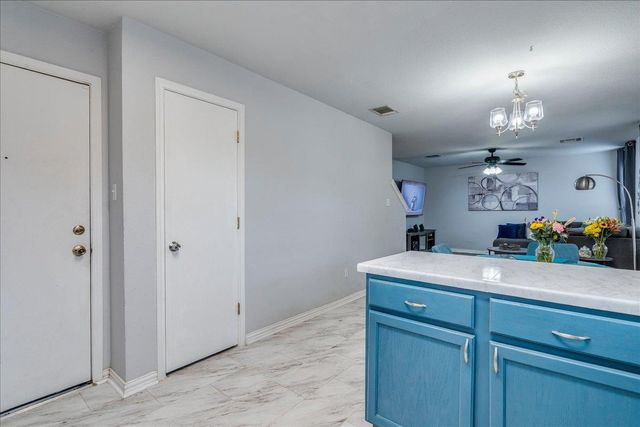 148 Buttercup WAY, Kyle, TX 78640