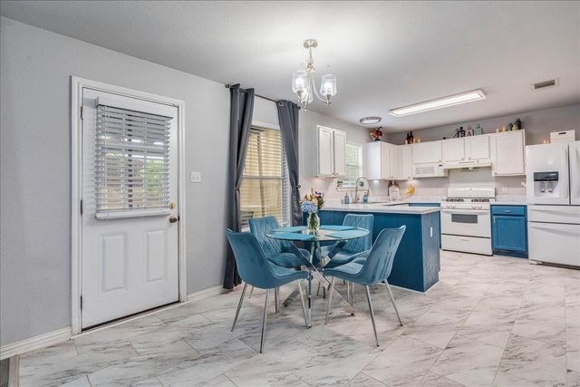 148 Buttercup WAY, Kyle, TX 78640