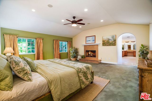 10655 Camarillo Street, Toluca Lake, CA 91602