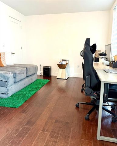 9165 NW 33rd St, Doral, FL 33172