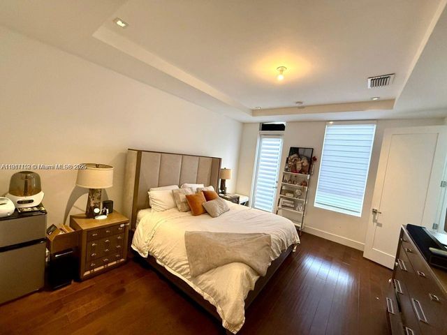 9165 NW 33rd St, Doral, FL 33172