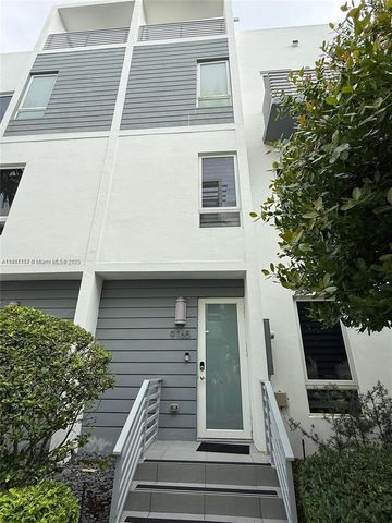 9165 NW 33rd St, Doral, FL 33172