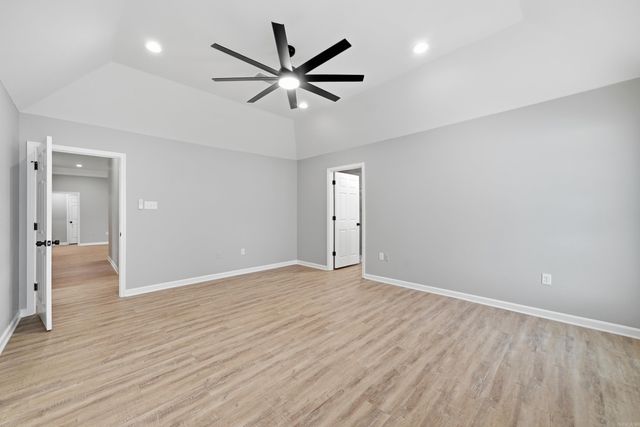 1015 Summerwood Drive, Conway, AR 72034