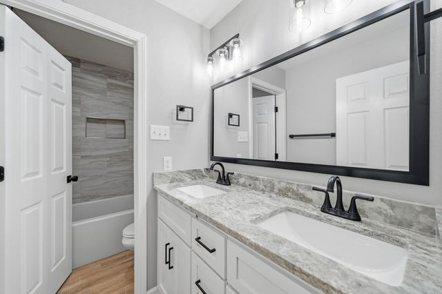 1015 Summerwood Drive, Conway, AR 72034