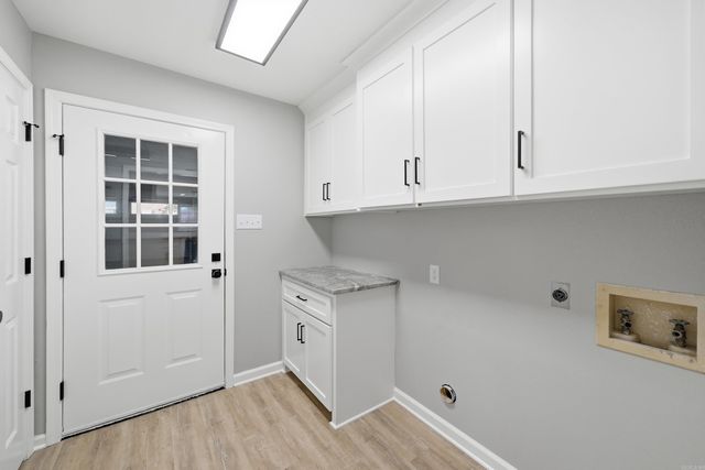 1015 Summerwood Drive, Conway, AR 72034