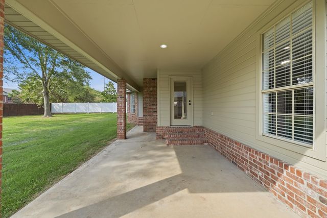 1015 Summerwood Drive, Conway, AR 72034