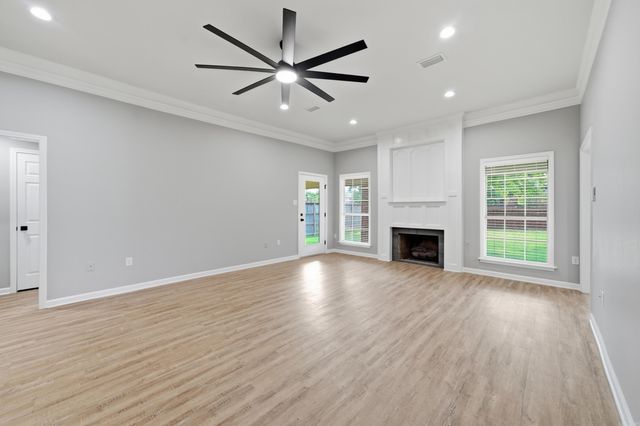 1015 Summerwood Drive, Conway, AR 72034