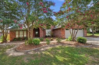 1015 Summerwood Drive, Conway, AR 72034