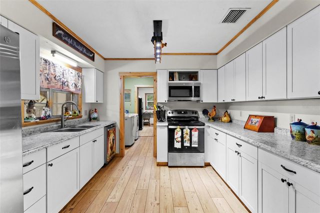 8028 REDBUD LANE, Brooksville, FL 34601