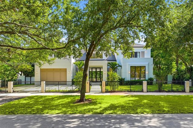 1220 S Alhambra Cir, Coral Gables, FL 33146