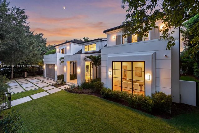 1220 S Alhambra Cir, Coral Gables, FL 33146