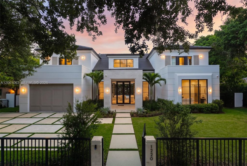 1220 S Alhambra Cir, Coral Gables, FL 33146