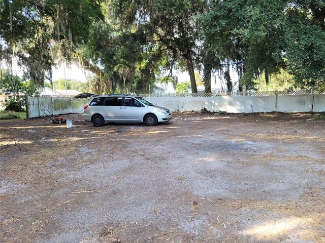 732 E BROADWAY STREET, Fort Meade, FL 33841