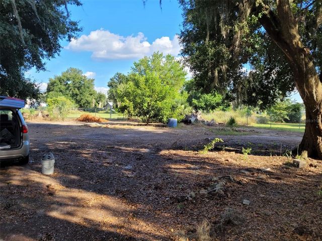 732 E BROADWAY STREET, Fort Meade, FL 33841