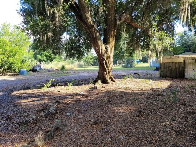 732 E BROADWAY STREET, Fort Meade, FL 33841