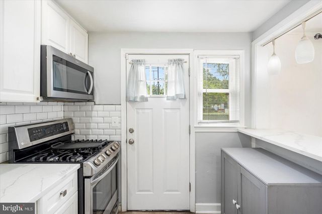 6225 CHINQUAPIN PKWY, Baltimore, MD 21239