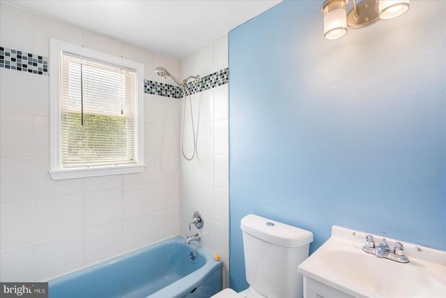 6225 CHINQUAPIN PKWY, Baltimore, MD 21239