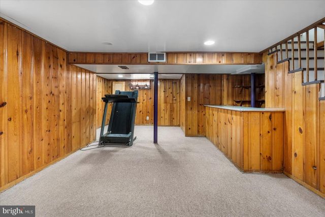 6225 CHINQUAPIN PKWY, Baltimore, MD 21239