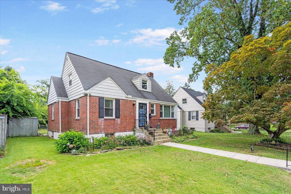 6225 CHINQUAPIN PKWY, Baltimore, MD 21239