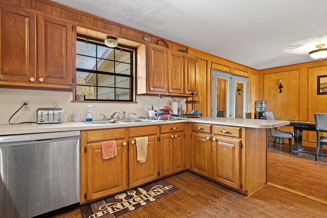 1604 W George Richey Road, Gladewater, TX 75647