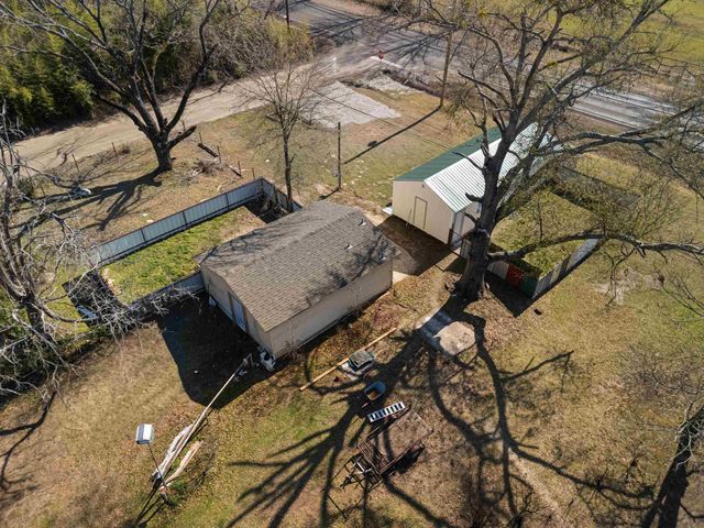 1604 W George Richey Road, Gladewater, TX 75647