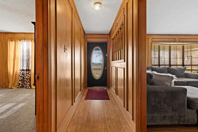 1604 W George Richey Road, Gladewater, TX 75647