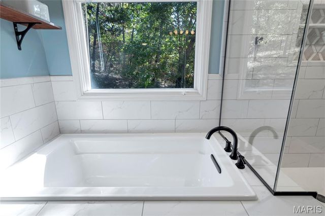 19323 Dogwood Valley Court, Wildwood, MO 63038