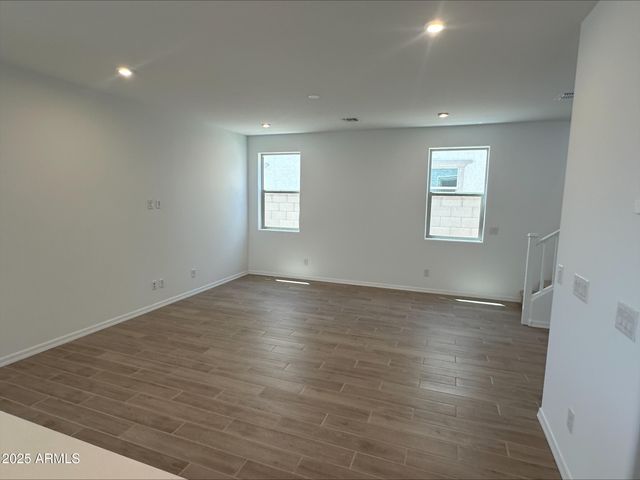 7445 W Peck Drive, Glendale, AZ 85303