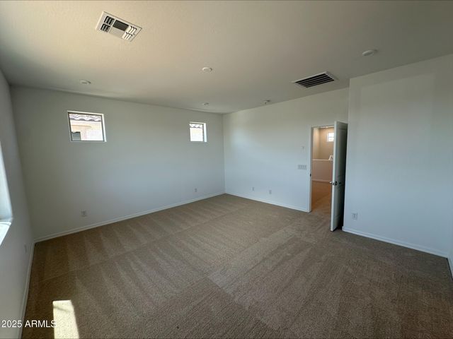 7445 W Peck Drive, Glendale, AZ 85303