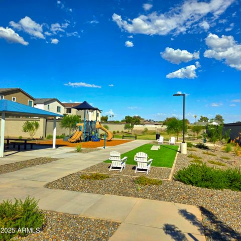 7445 W Peck Drive, Glendale, AZ 85303