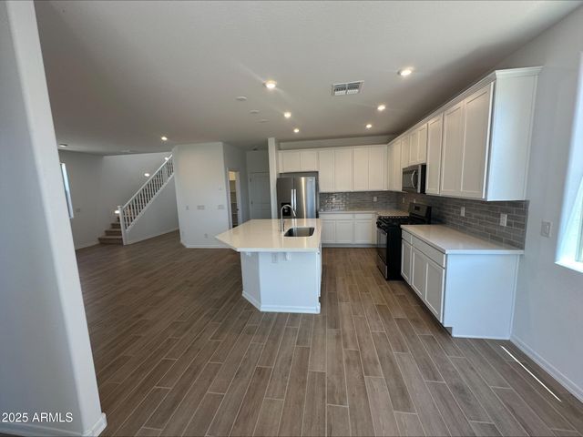 7445 W Peck Drive, Glendale, AZ 85303