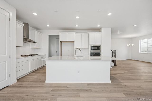 476 S Salida Street, Aurora, CO 80017