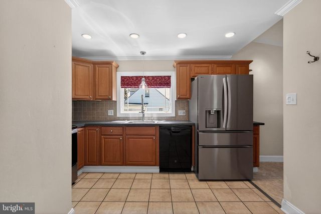 105 ALTHEA AVE, Morrisville, PA 19067