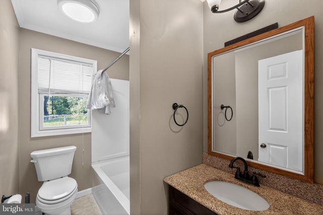 105 ALTHEA AVE, Morrisville, PA 19067