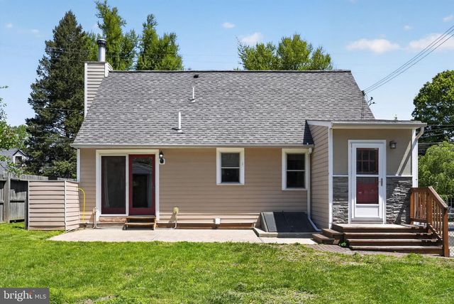 105 ALTHEA AVE, Morrisville, PA 19067