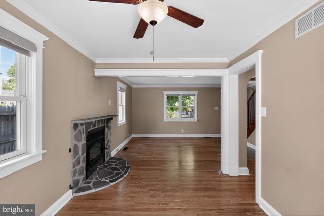 105 ALTHEA AVE, Morrisville, PA 19067