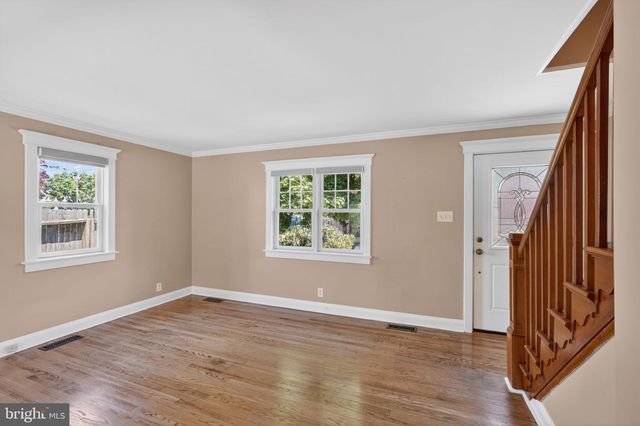 105 ALTHEA AVE, Morrisville, PA 19067