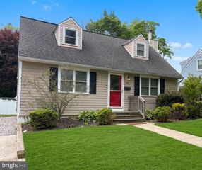 105 ALTHEA AVE, Morrisville, PA 19067