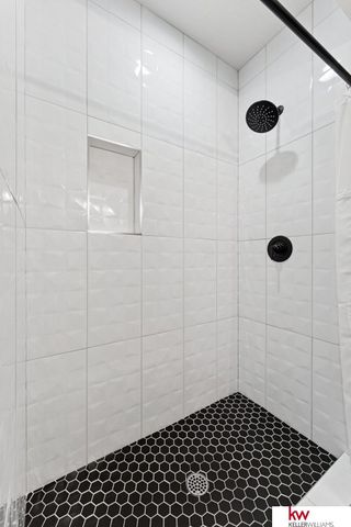 16905 Bondesson Street, Omaha, NE 68007