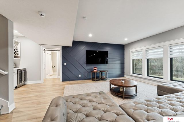 16905 Bondesson Street, Omaha, NE 68007