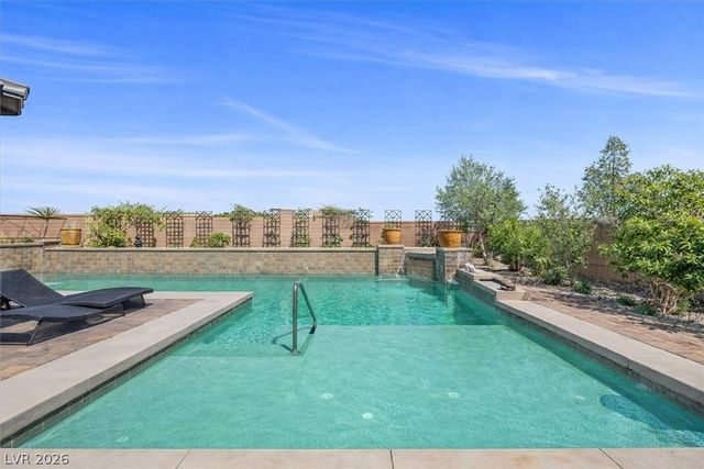6198 Serenity Cliffs Street, Las Vegas, NV 89149