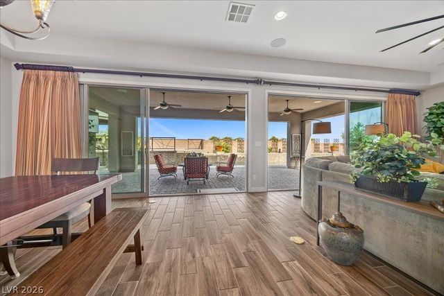 6198 Serenity Cliffs Street, Las Vegas, NV 89149