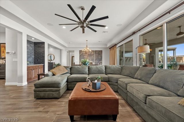 6198 Serenity Cliffs Street, Las Vegas, NV 89149