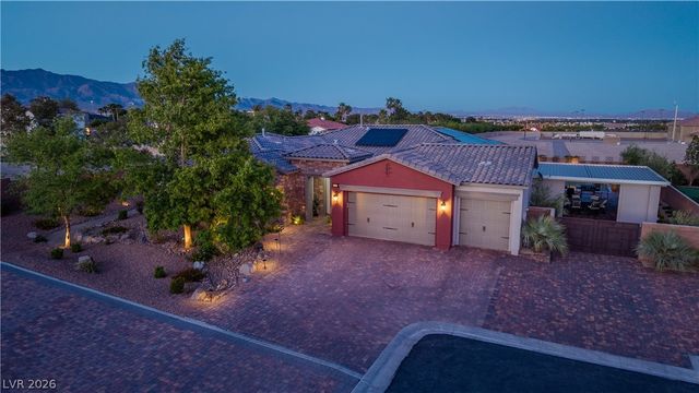 6198 Serenity Cliffs Street, Las Vegas, NV 89149