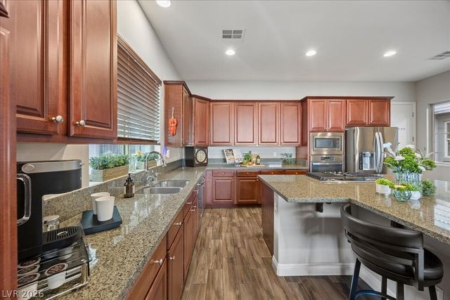 6198 Serenity Cliffs Street, Las Vegas, NV 89149