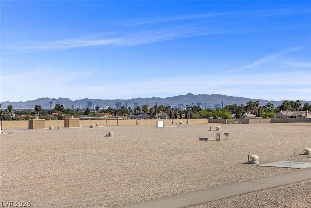 6198 Serenity Cliffs Street, Las Vegas, NV 89149