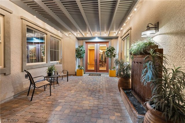 6198 Serenity Cliffs Street, Las Vegas, NV 89149