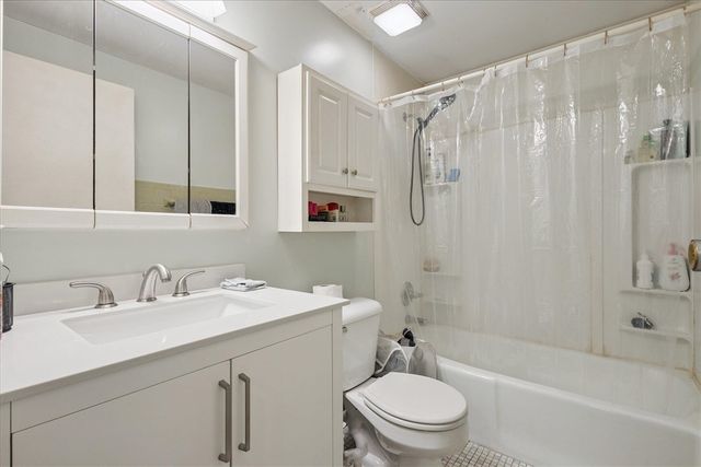 7039 Curtis Drive, Coloma, MI 49038